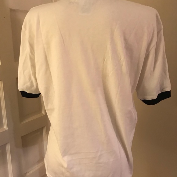 Authentic Walt Disney World graphic tee (NWOT) - Picture 4 of 6